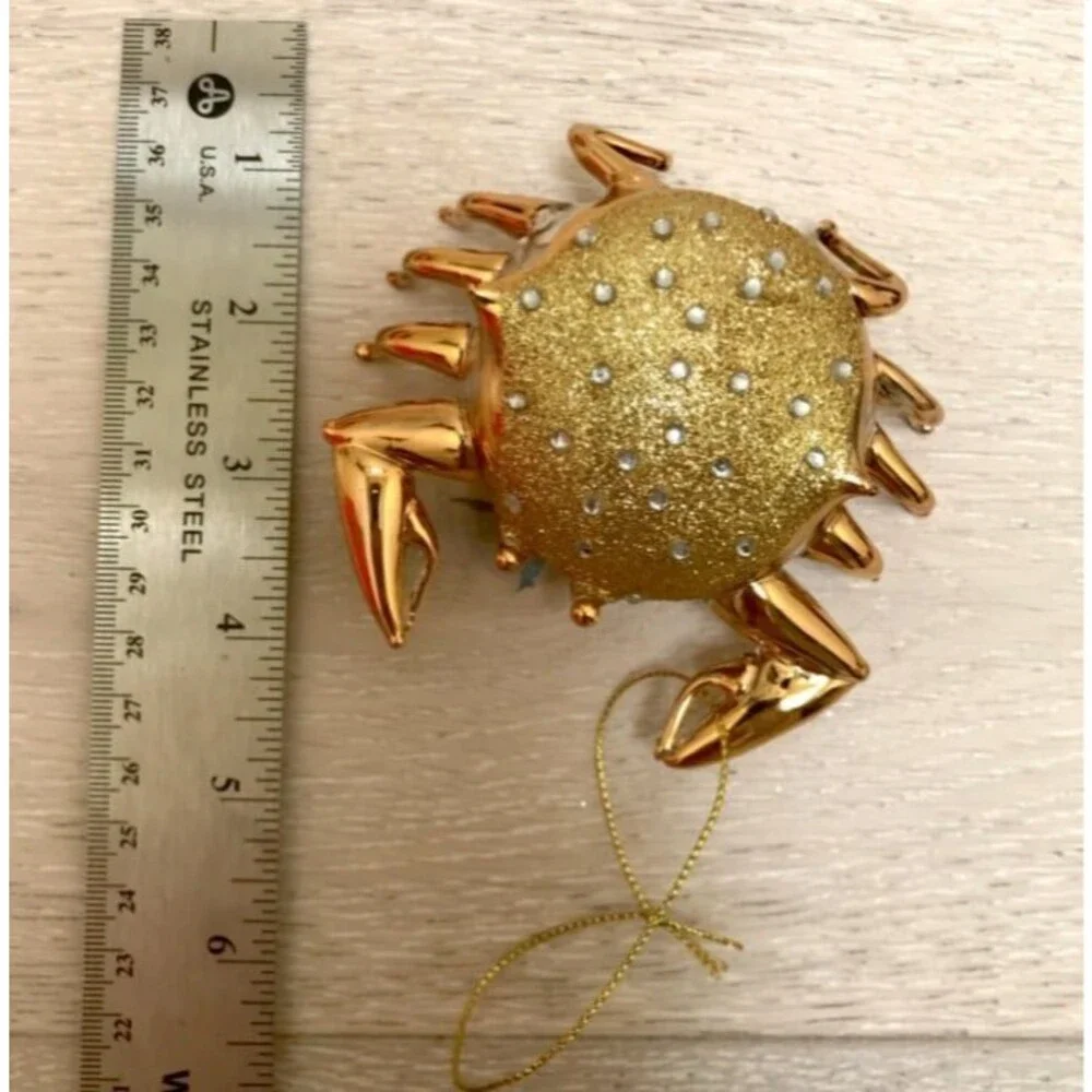 Crab Glass Ornament in gold